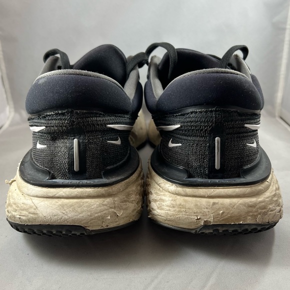 Nike ZoomX Invincible Run Flyknit Running Shoes - Men's size 11.5 - Picture 4 of 13